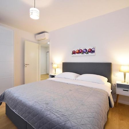 Ophelia Apartment With Parking Zagreb Exterior photo