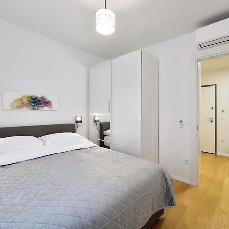 Ophelia Apartment With Parking Zagreb Exterior photo