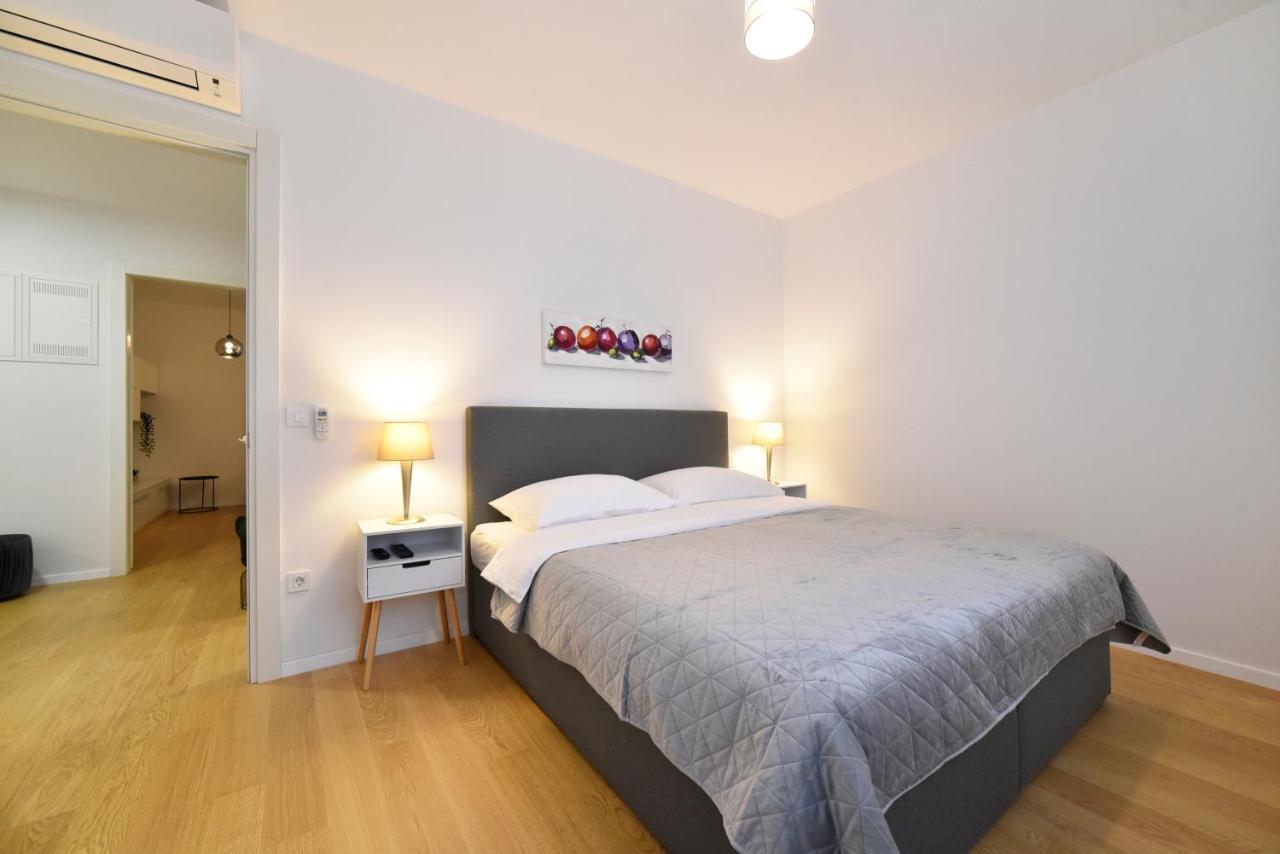 Ophelia Apartment With Parking Zagreb Exterior photo