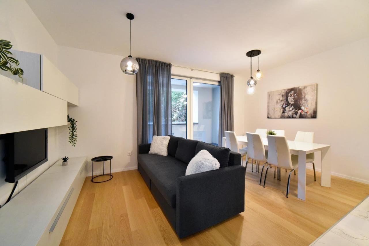 Ophelia Apartment With Parking Zagreb Exterior photo