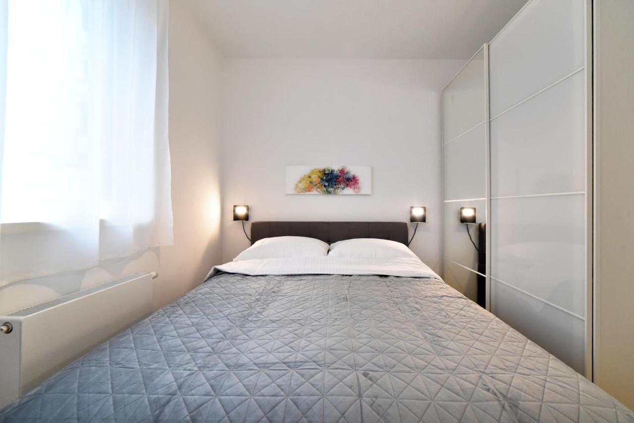 Ophelia Apartment With Parking Zagreb Exterior photo